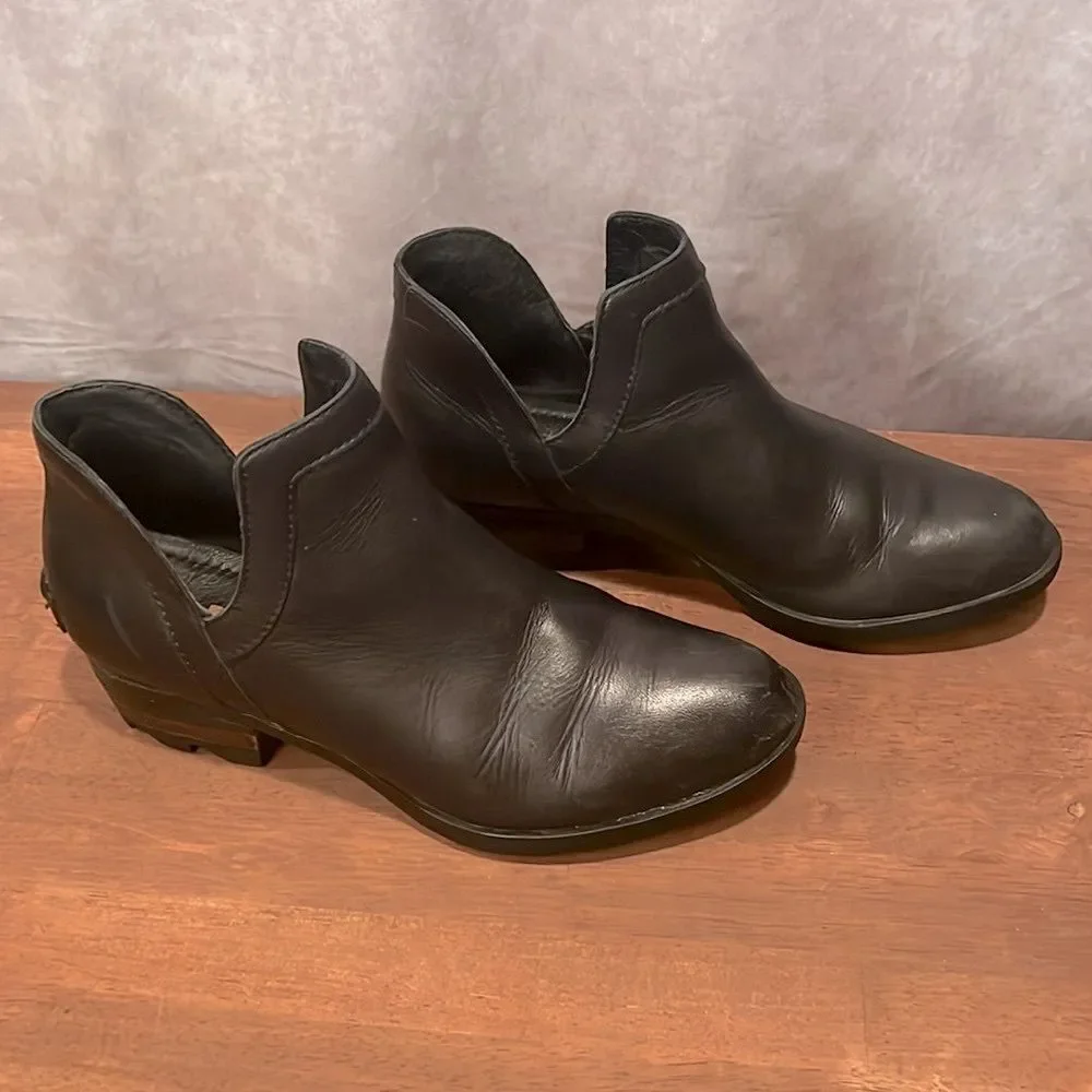 Sorel slip on ankle Chelsea boot black nubuck leather size 7